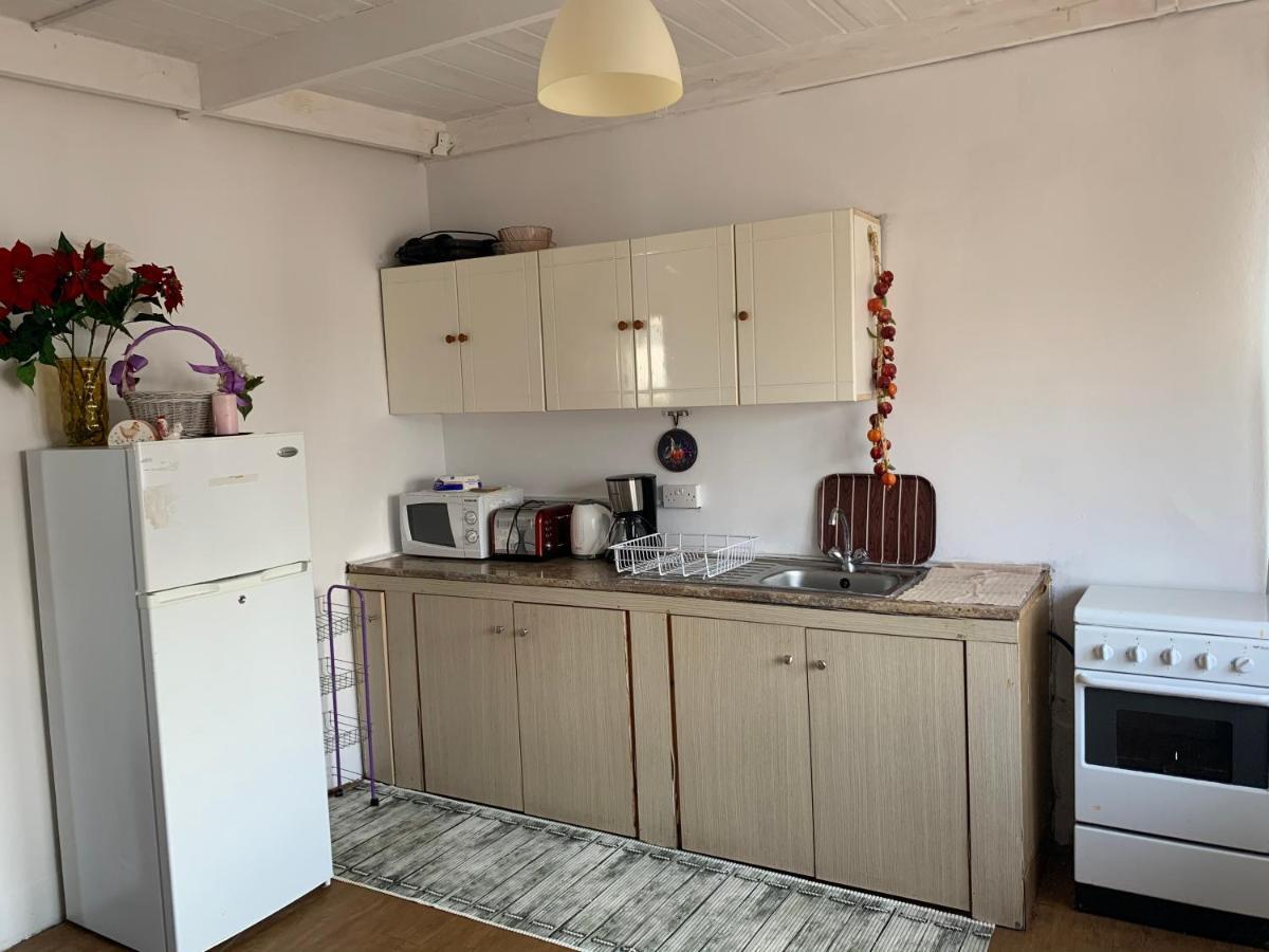 Mini Penthouse Ларнака Екстериор снимка